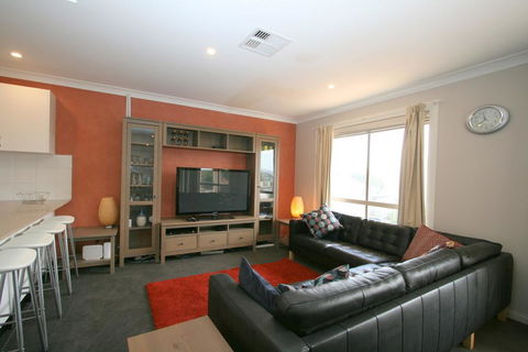 2/17 Jillamatong Street - Palm Beach Accommodation 0