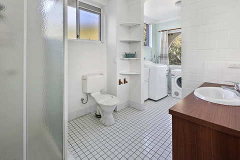 22 The Islander Resort - Palm Beach Accommodation 3