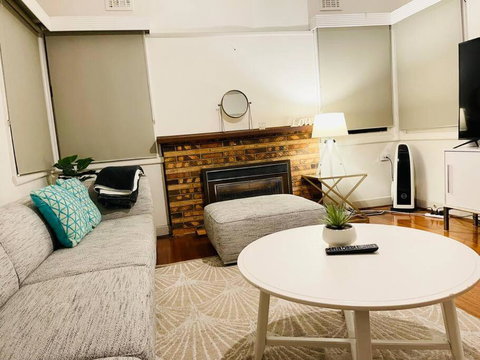 D115 Exquisite Natural Stay - Palm Beach Accommodation 4