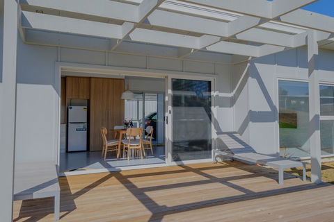 4 Redbill Drive - Palm Beach Accommodation 1