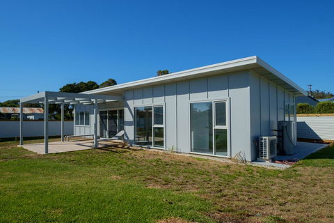 4 Redbill Drive - Palm Beach Accommodation 2