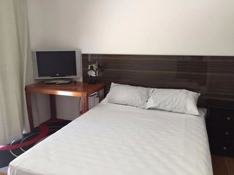 449 - Palm Beach Accommodation 2