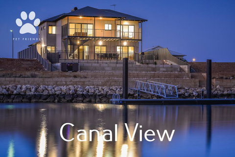 6 Corella Court - PRIVATE JETTY & POOL - Palm Beach Accommodation 1