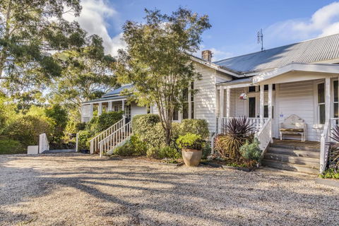 65 Main Guesthouse - Palm Beach Accommodation 1