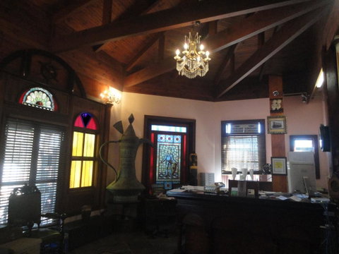 A Railway Lodge - Palm Beach Accommodation 1