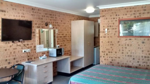 Aberdeen Motel - Palm Beach Accommodation 1