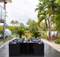 Absolute Lakefront - Port Douglas - Palm Beach Accommodation