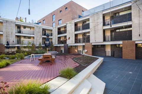 Accommodate Canberra - The Prince - Palm Beach Accommodation 2