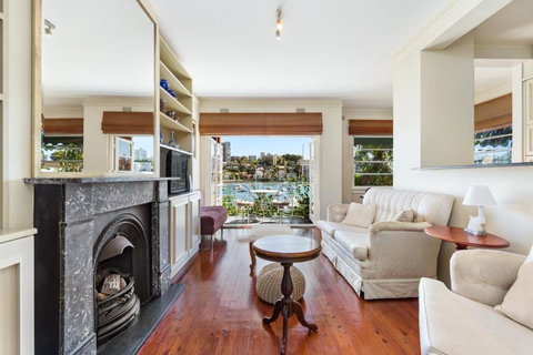 Double Bay Harbour-front Apartment With Stunning Views - Palm Beach Accommodation 2