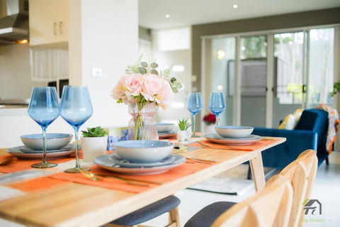 Entire 3 Bedrooms Townhouse In Baulkham Hills - Palm Beach Accommodation 0