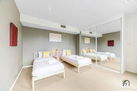 Entire 3 Bedrooms Townhouse In Baulkham Hills - Palm Beach Accommodation 4