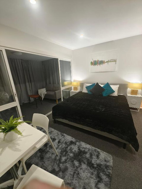 Entire Studio Apartment - Self Check-in - Palm Beach Accommodation 0