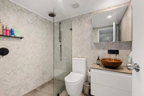 Fab Penthouse Near Bondi / Bronte, Shops & Bars - Palm Beach Accommodation 3