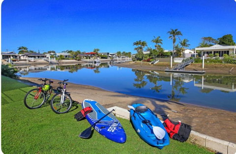 Fabulous Canal-front Unit In Mooloolaba - Palm Beach Accommodation 0