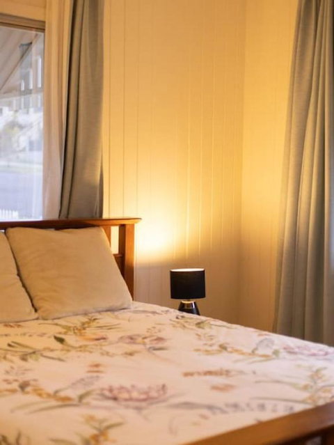 Family Friendly Cozy 4BR House At Annerley - Palm Beach Accommodation 4