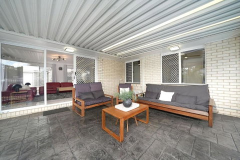 Family Escape Serene Oasis With Pool And AC - Palm Beach Accommodation 3
