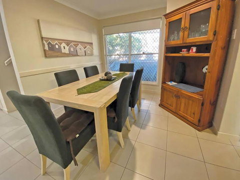 FLIP FLOP INN - Palm Beach Accommodation 4
