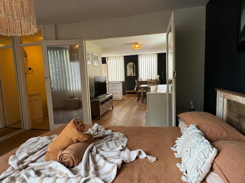 FORR64 - Cosy East Perth Retreat - Palm Beach Accommodation 3