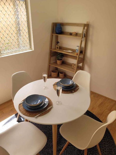 G&R Beach Cottage - Palm Beach Accommodation 3