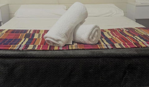 GRAND CENTRAL HOTEL PROSERPINE - Palm Beach Accommodation 1
