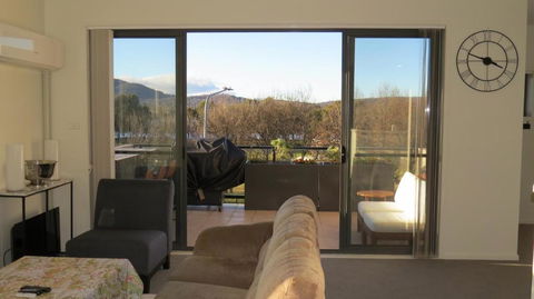 GREENWAY WATERS 2 Bed Apartment - Palm Beach Accommodation 3