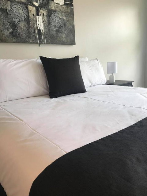 Guiding Star Motel & Hotel - Palm Beach Accommodation 0