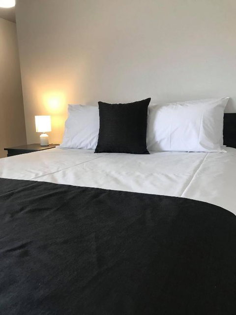 Guiding Star Motel & Hotel - Palm Beach Accommodation 1