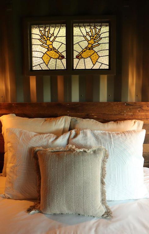 Hidden Creek Cabin - Palm Beach Accommodation 3