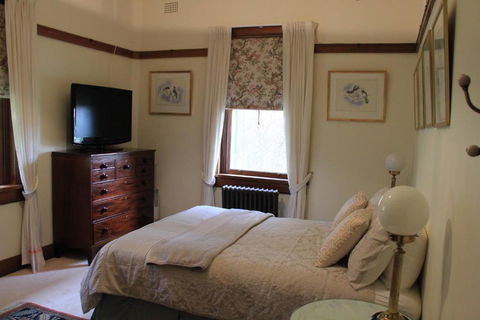 Historic Merryville Homestead - Palm Beach Accommodation 1