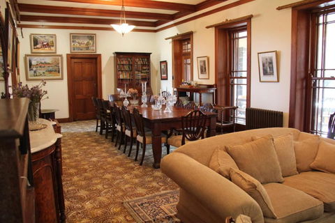 Historic Merryville Homestead - Palm Beach Accommodation 2