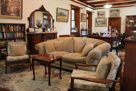 Historic Merryville Homestead - Palm Beach Accommodation 3