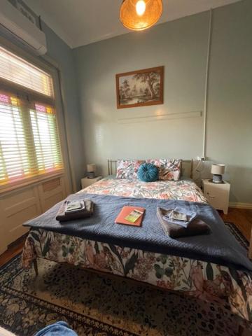 HISTORIC STAR LODGE And STATION MASTERS HOUSE NARRANDERA - Palm Beach Accommodation 1