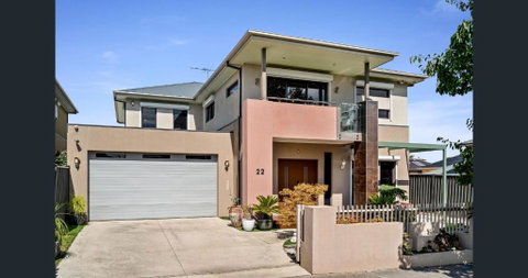 Home & Theatre, Golf, Highpoint - Palm Beach Accommodation 0