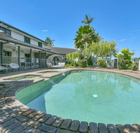 Alara Motor Inn - Palm Beach Accommodation