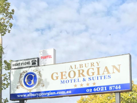 Albury Georgian Motel & Suites - Palm Beach Accommodation 0