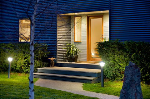 Alofi - Palm Beach Accommodation 0