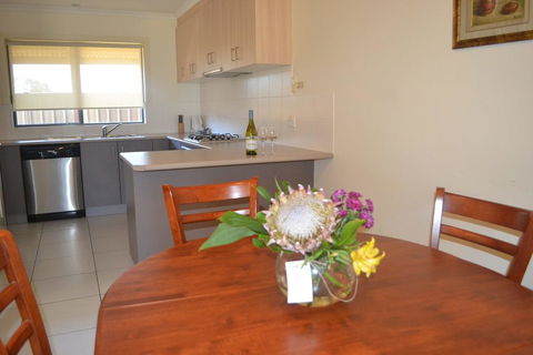 Amarco Mulwala - Palm Beach Accommodation 1
