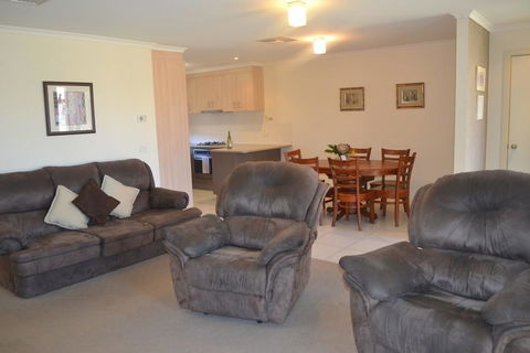 Amarco Mulwala - Palm Beach Accommodation 3