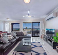 Ambience of Airlie - Airlie Beach - Palm Beach Accommodation
