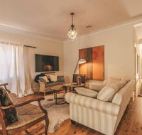 Ambrose On Byng - Central Location w/ 2 Bathroom - Palm Beach Accommodation