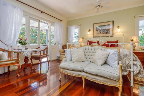 Amore Mt Tamborine - Palm Beach Accommodation 1