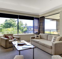 Anchorage Harbourside - magnificent views - Palm Beach Accommodation