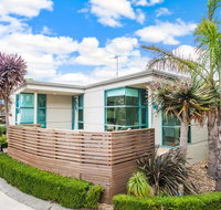 Anglesea River Apartments - Spa Apartment 40 - Palm Beach Accommodation