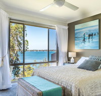 Anne's Waterfront Haven BB - Palm Beach Accommodation
