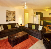 Apartment with Inground Pool - Palm Beach Accommodation