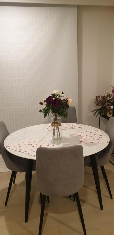 M-city Apartment - Palm Beach Accommodation 0
