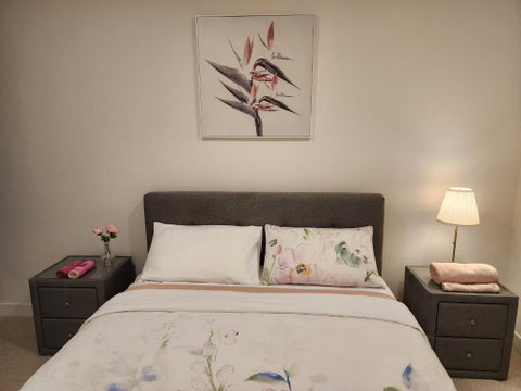 M-city Apartment - Palm Beach Accommodation 1