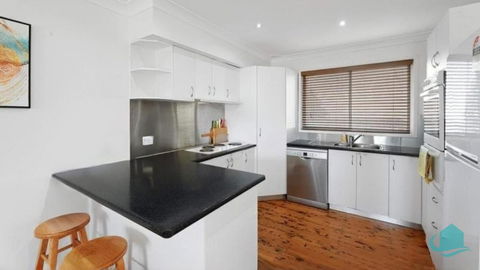 Macquarie Paradise - Family Entertainer - Palm Beach Accommodation 3