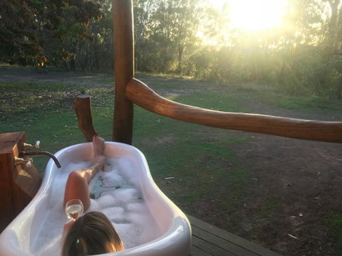 MANGO LODGE River Heads - Palm Beach Accommodation 2