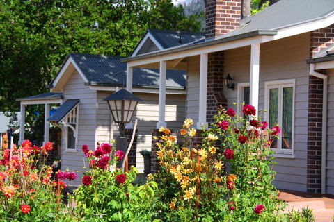 Marysville Garden Cottages - Palm Beach Accommodation 0